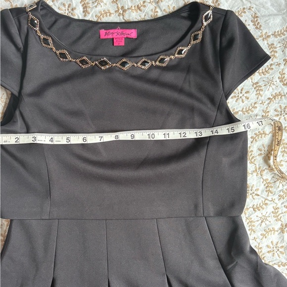 Betsy Johnson Cocktail Dress - Picture 4 of 8
